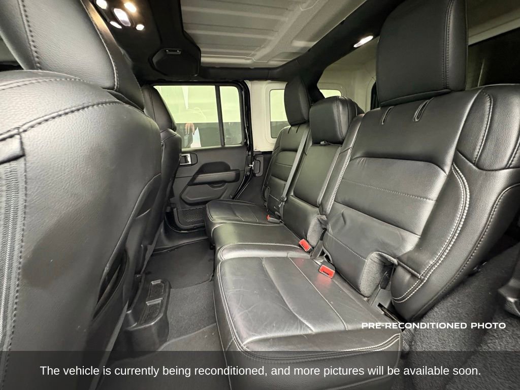 Used 2020 Jeep Wrangler Unlimited Sahara image 12