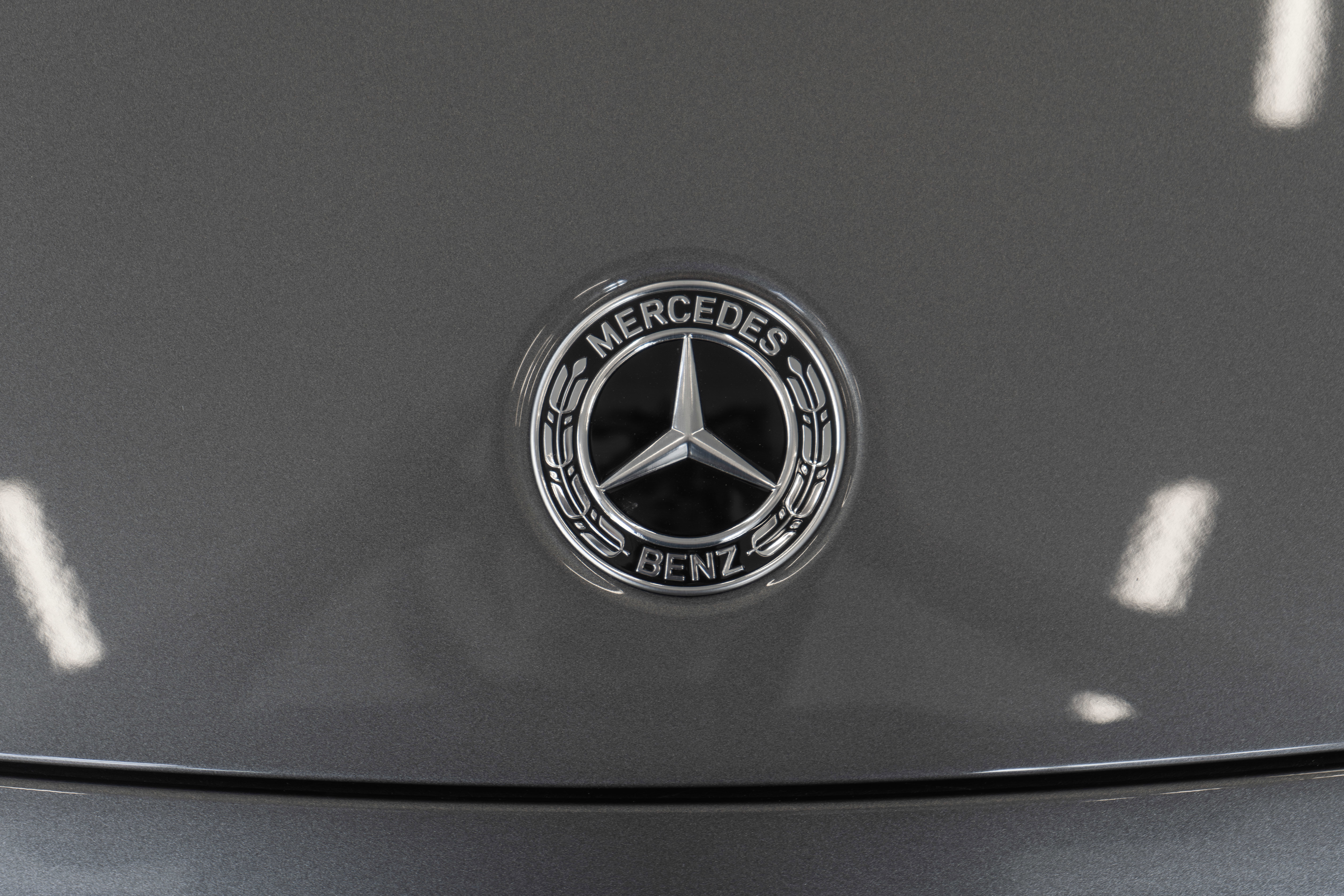 Used 2025 Mercedes-Benz GLB 250 4MATIC image 5