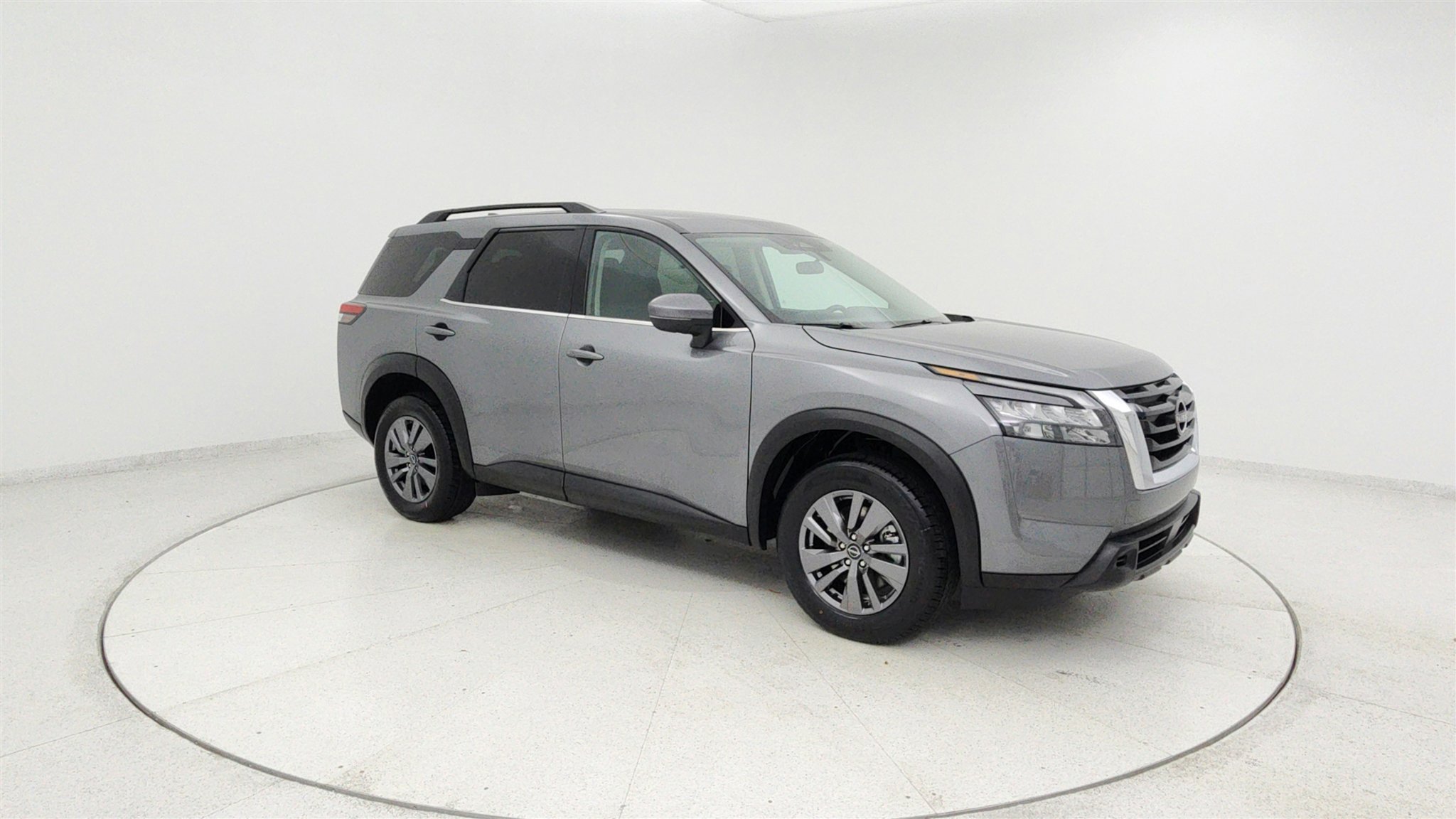 Used 2025 Nissan Pathfinder SV image 6