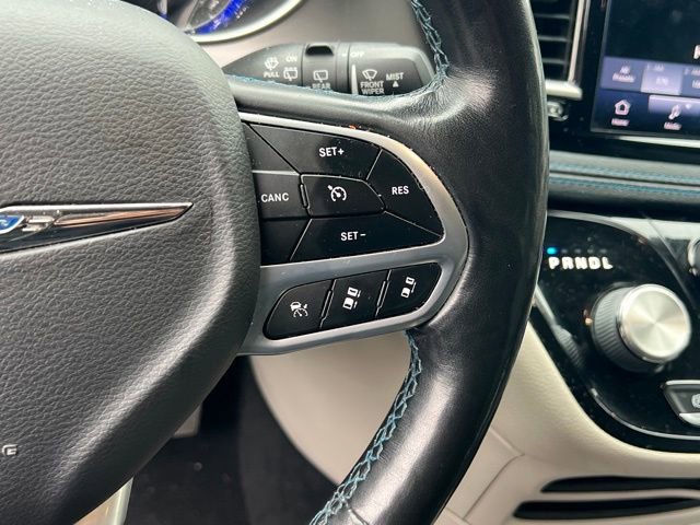 Used 2021 Chrysler Pacifica Touring-L image 21