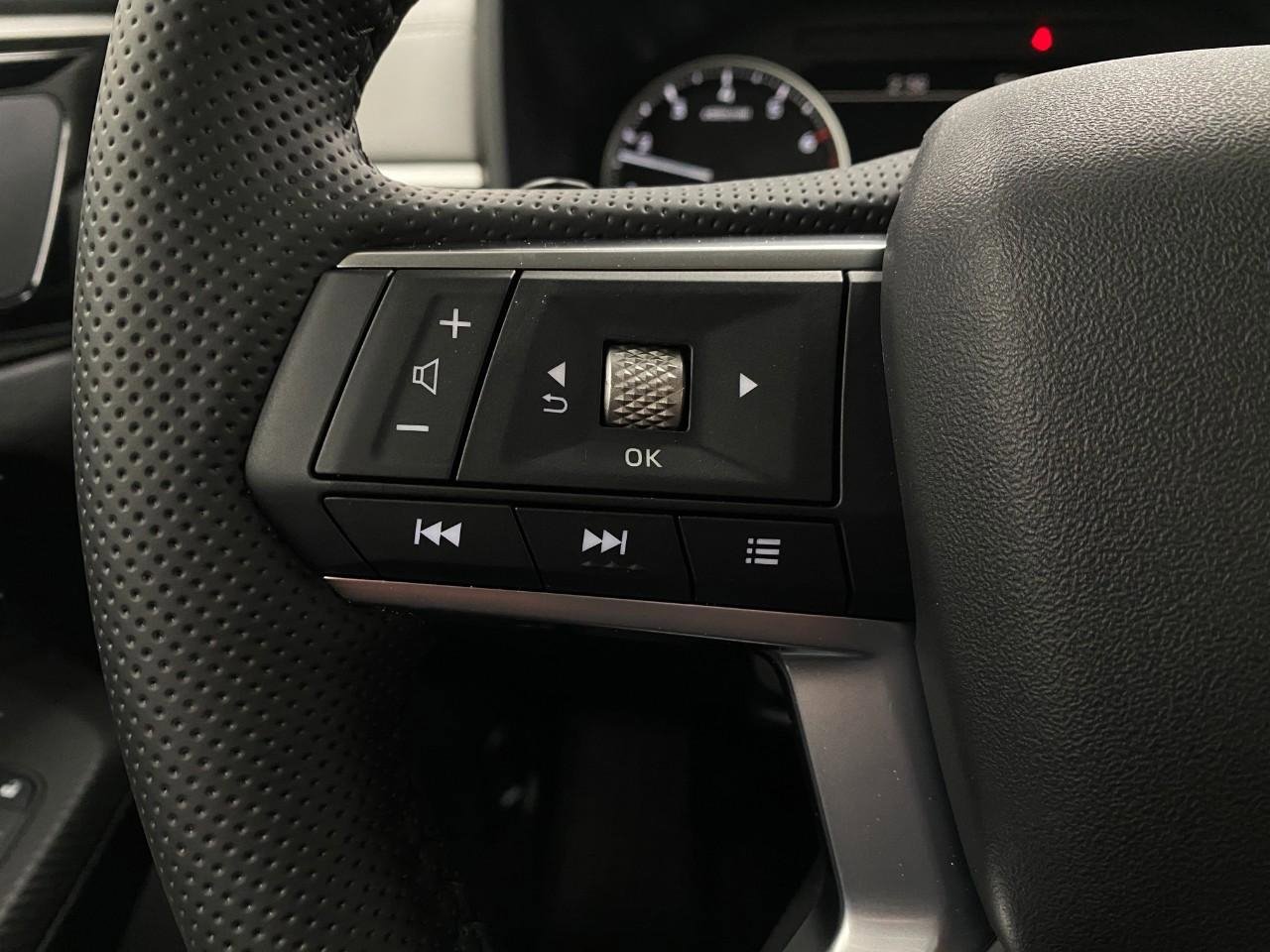 New 2026 Mitsubishi Outlander SE image 16