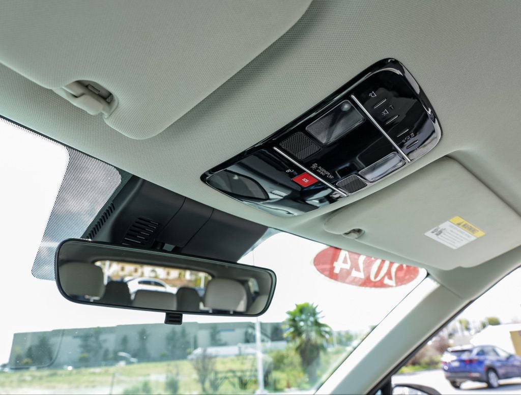 Used 2024 Hyundai Santa Fe SEL image 32