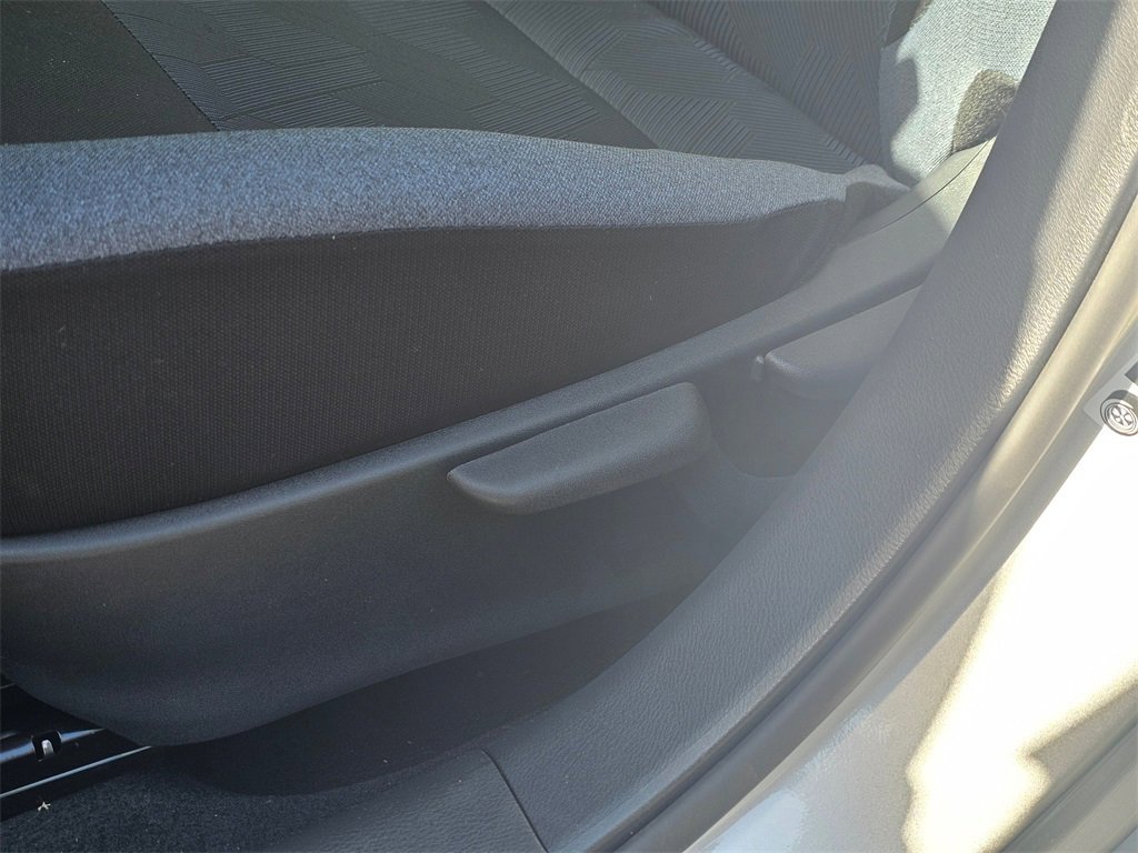 New 2025 Nissan Versa SV w/ Trunk Package image 31