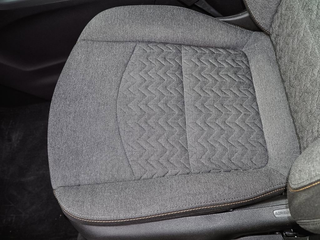 Used 2022 Chevrolet Equinox LT image 25