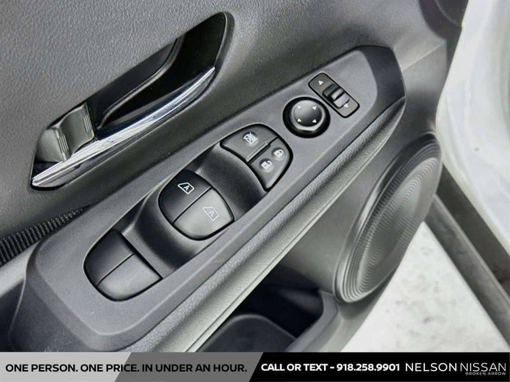 Used 2024 Nissan Kicks SV FWD image 17