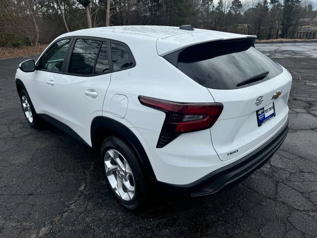 New 2026 Chevrolet Trax LS w/ LS Convenience Package image 6