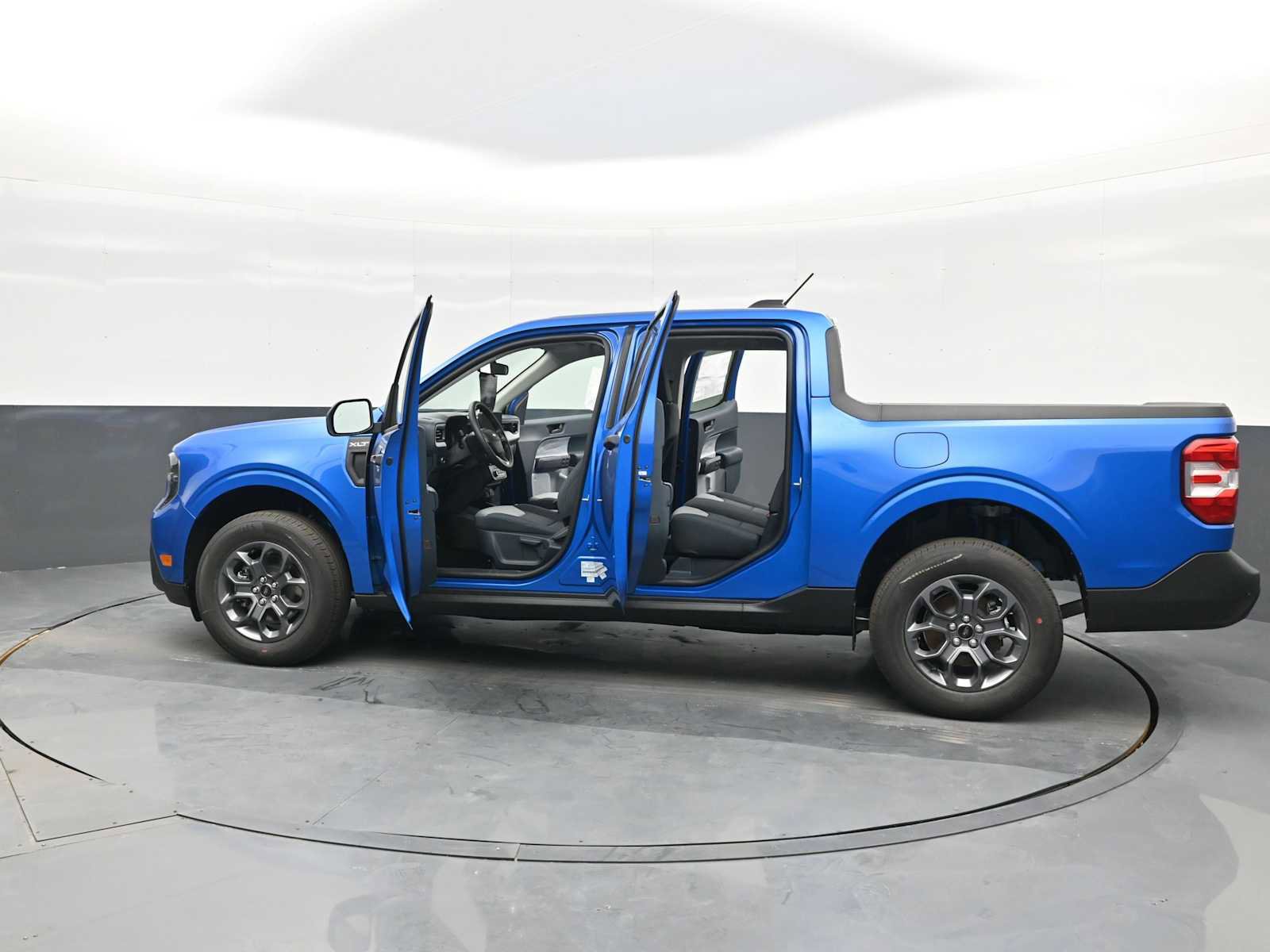 New 2026 Ford Maverick XLT image 28