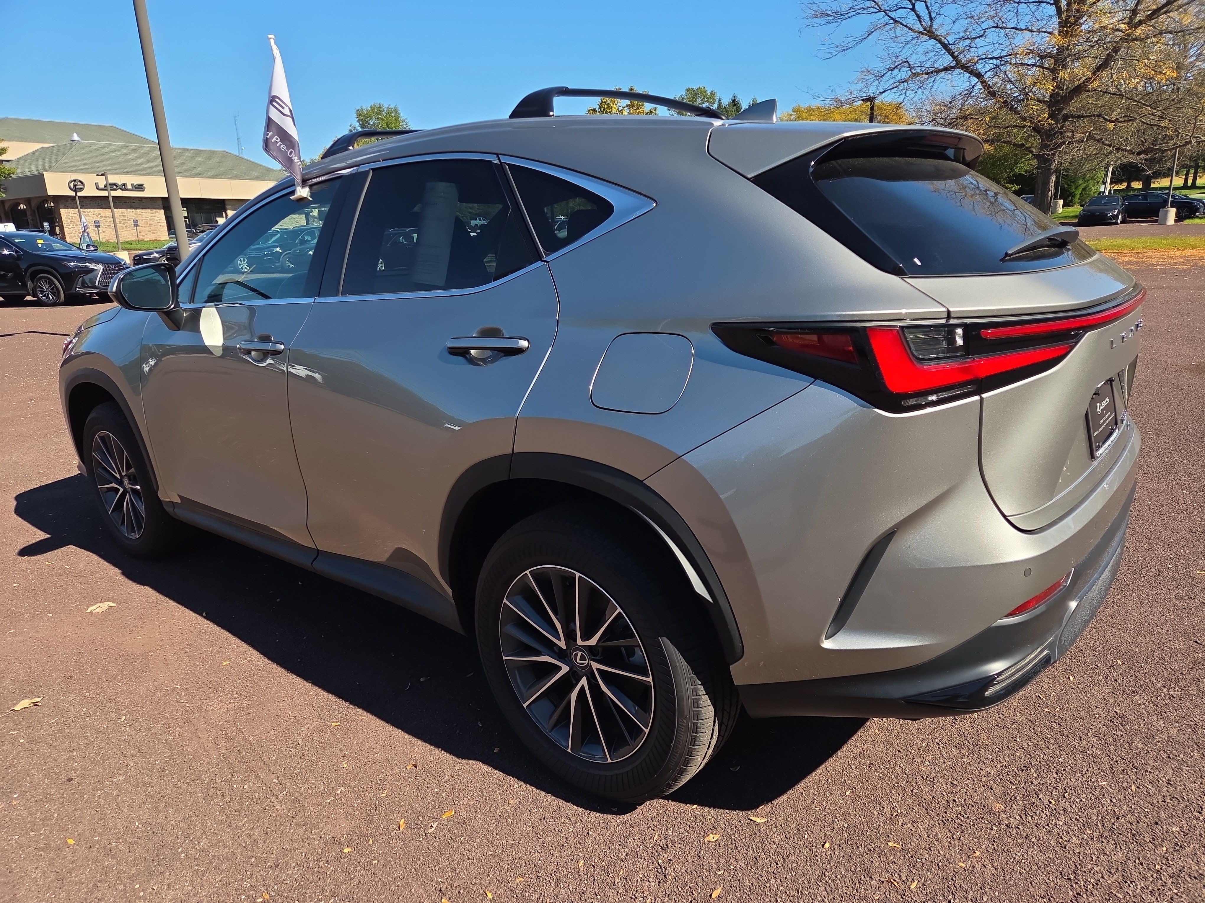 Used 2024 Lexus NX 350 AWD image 5