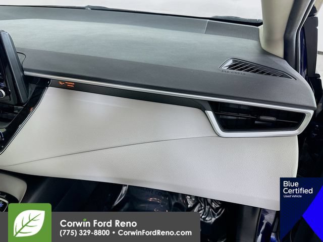 Used 2022 Toyota Corolla LE FWD image 31