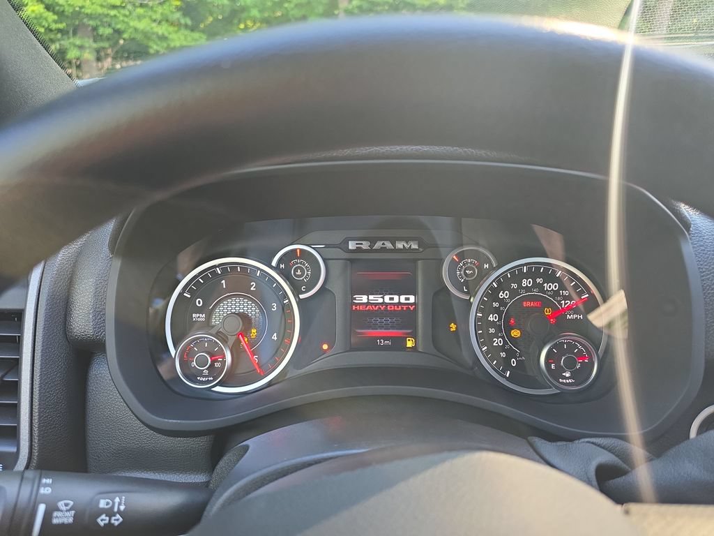 New 2026 RAM 3500 Tradesman AWD/4WD image 17