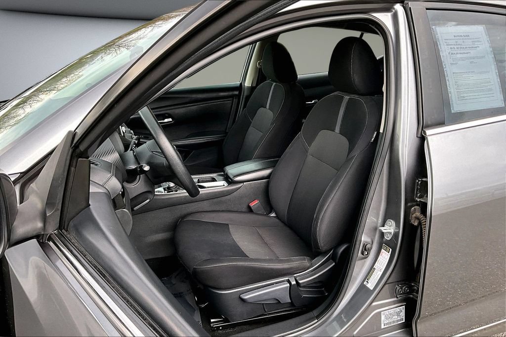 Used 2023 Nissan Sentra SV FWD image 21