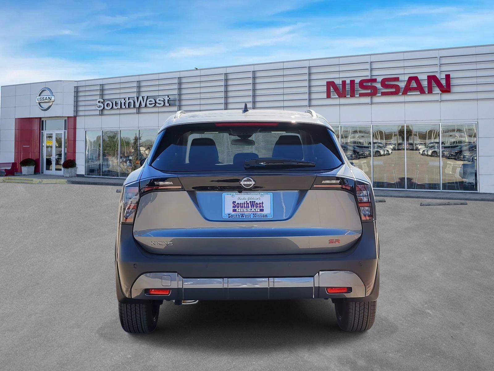 New 2026 Nissan Kicks SR w/ SR Premium Package FWD image 7