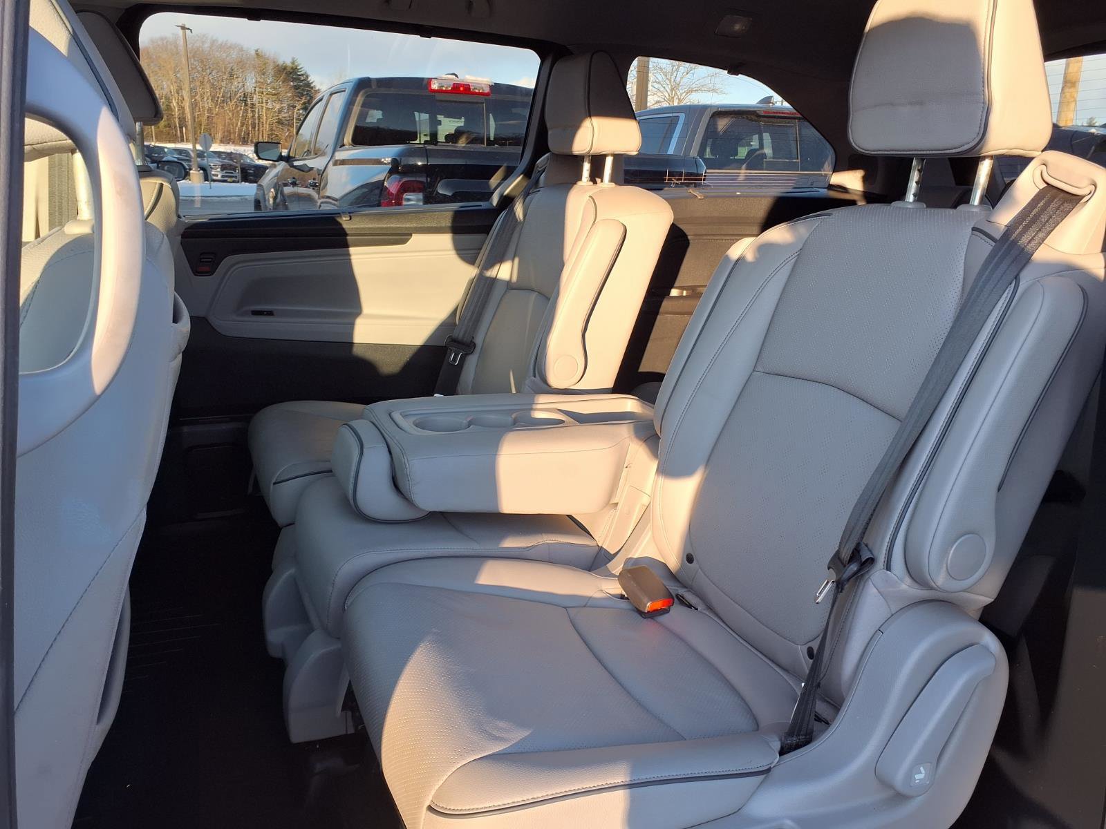Used 2022 Honda Odyssey Elite image 7