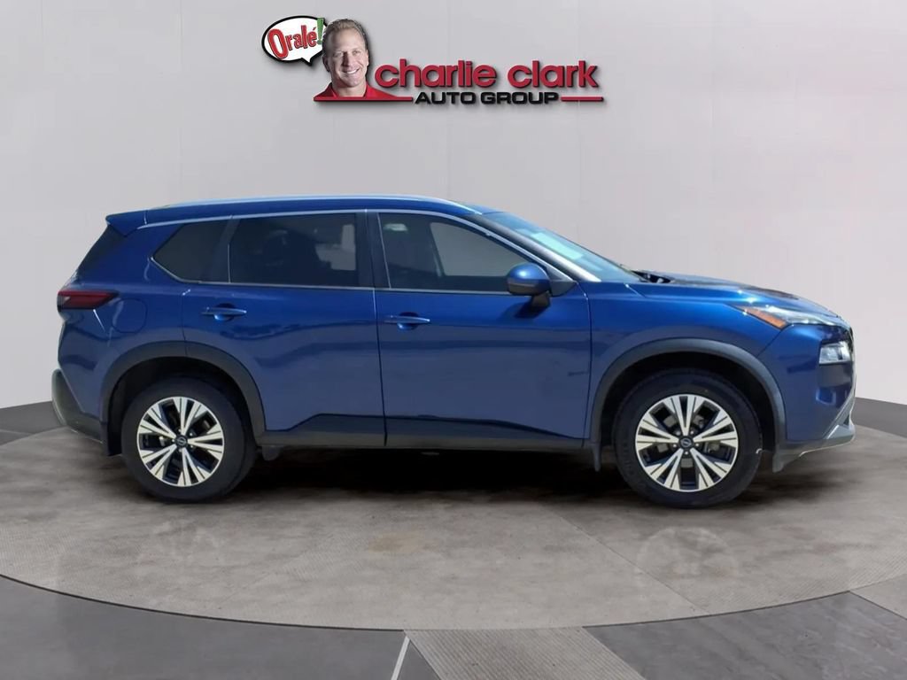 Used 2022 Nissan Rogue SV w/ SV Premium Package FWD image 6