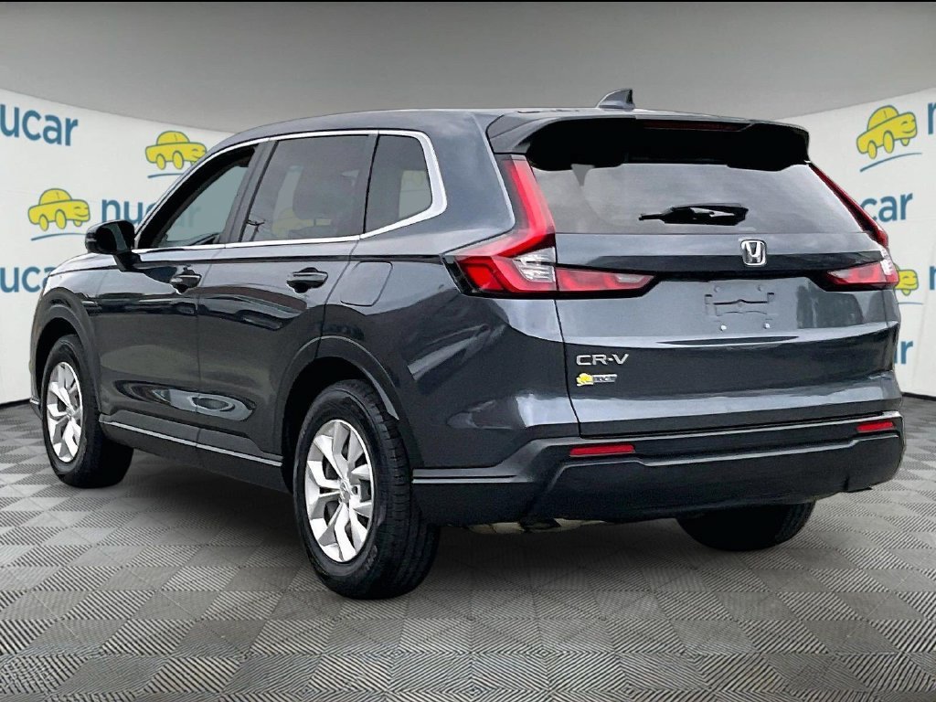 Used 2023 Honda CR-V LX image 4