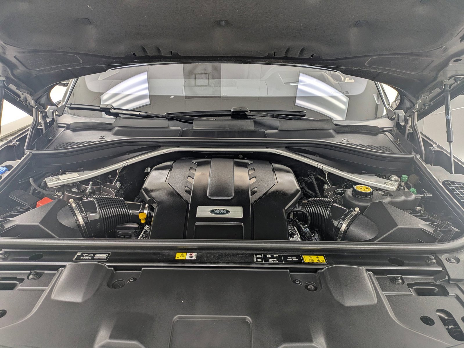 Used 2023 Land Rover Range Rover First Edition AWD/4WD image 27