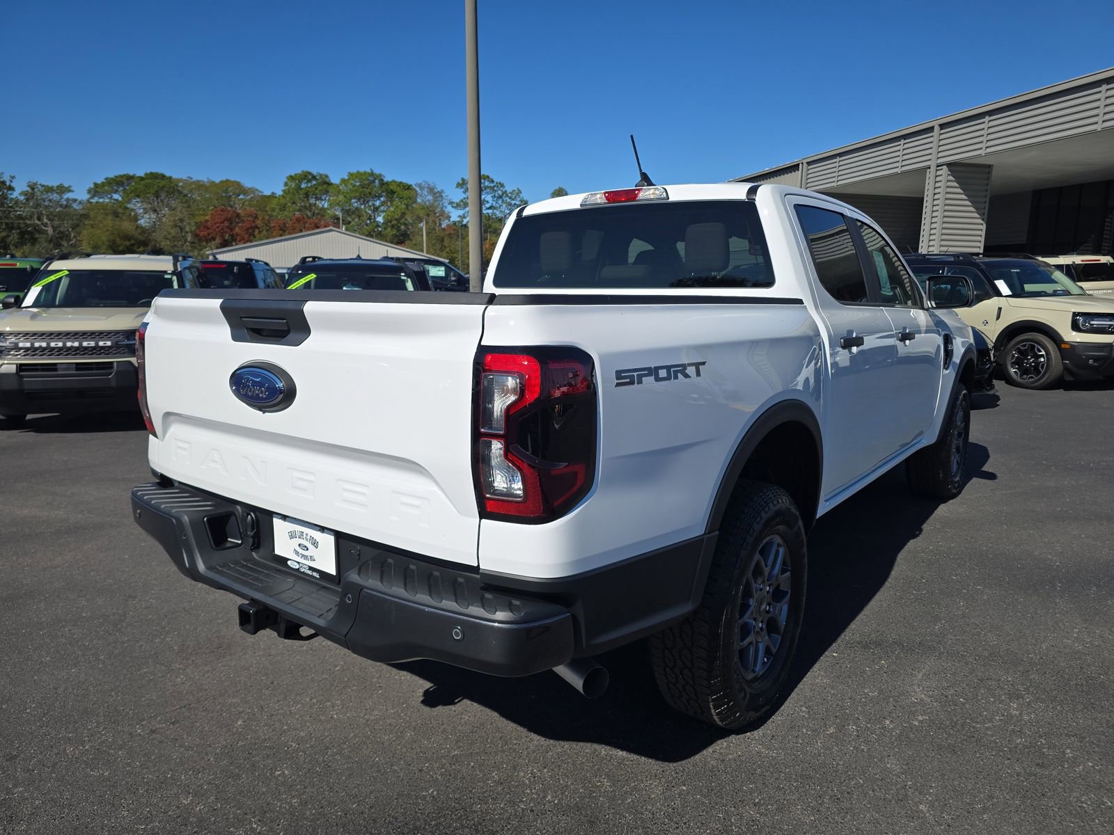 New 2025 Ford Ranger XLT w/ Trailer Tow Package RWD image 4