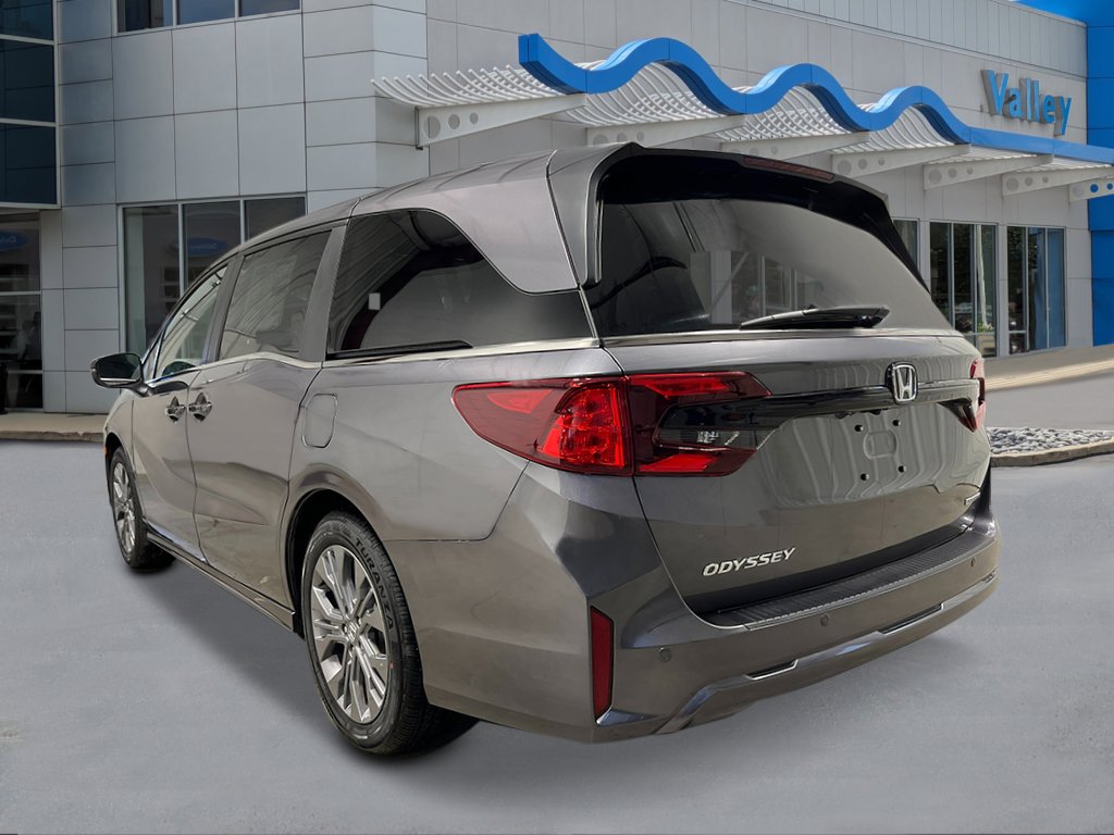 New 2026 Honda Odyssey Touring image 3
