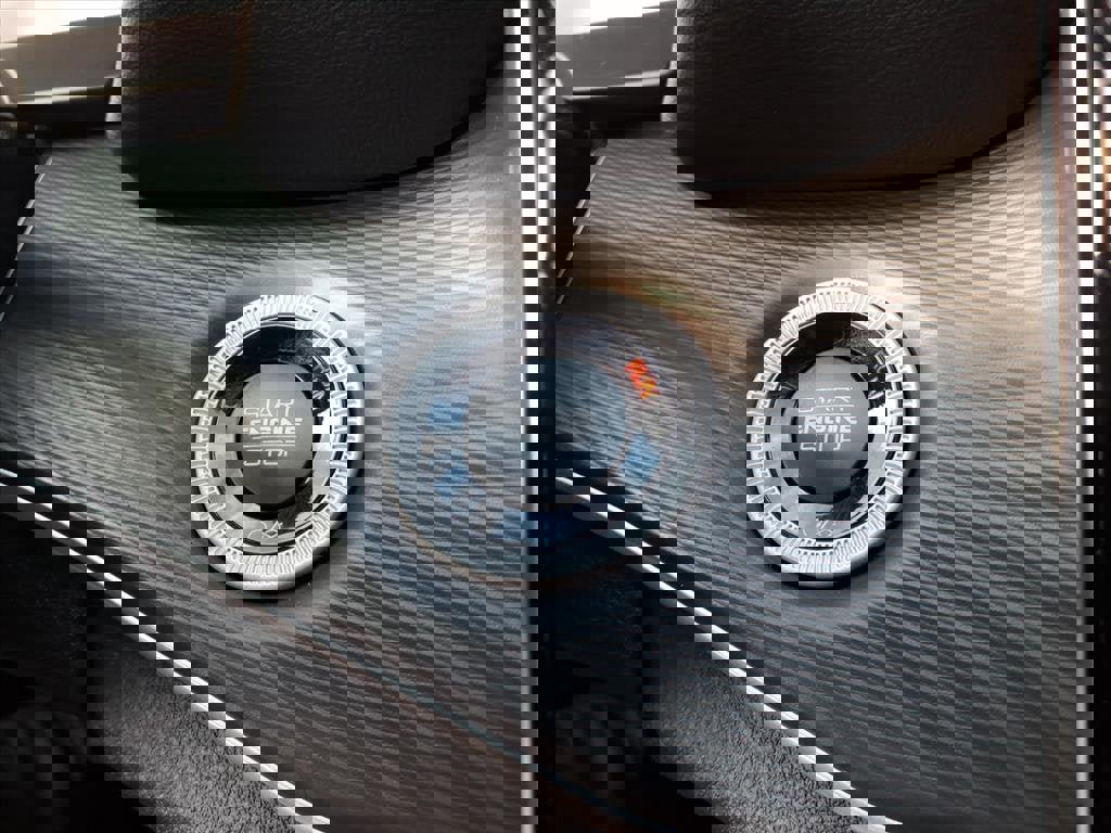 New 2025 Jeep Grand Cherokee Laredo X w/ Luxury Tech Group I image 13