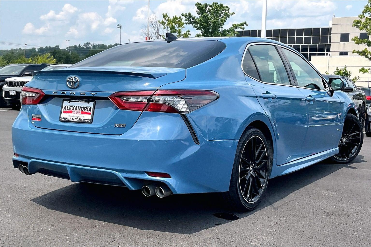 Used 2023 Toyota Camry XSE w/ Cold Weather Package FWD image 12