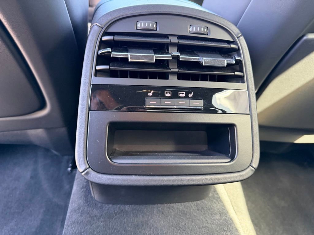 Used 2018 Maserati Quattroporte S Q4 AWD/4WD image 28