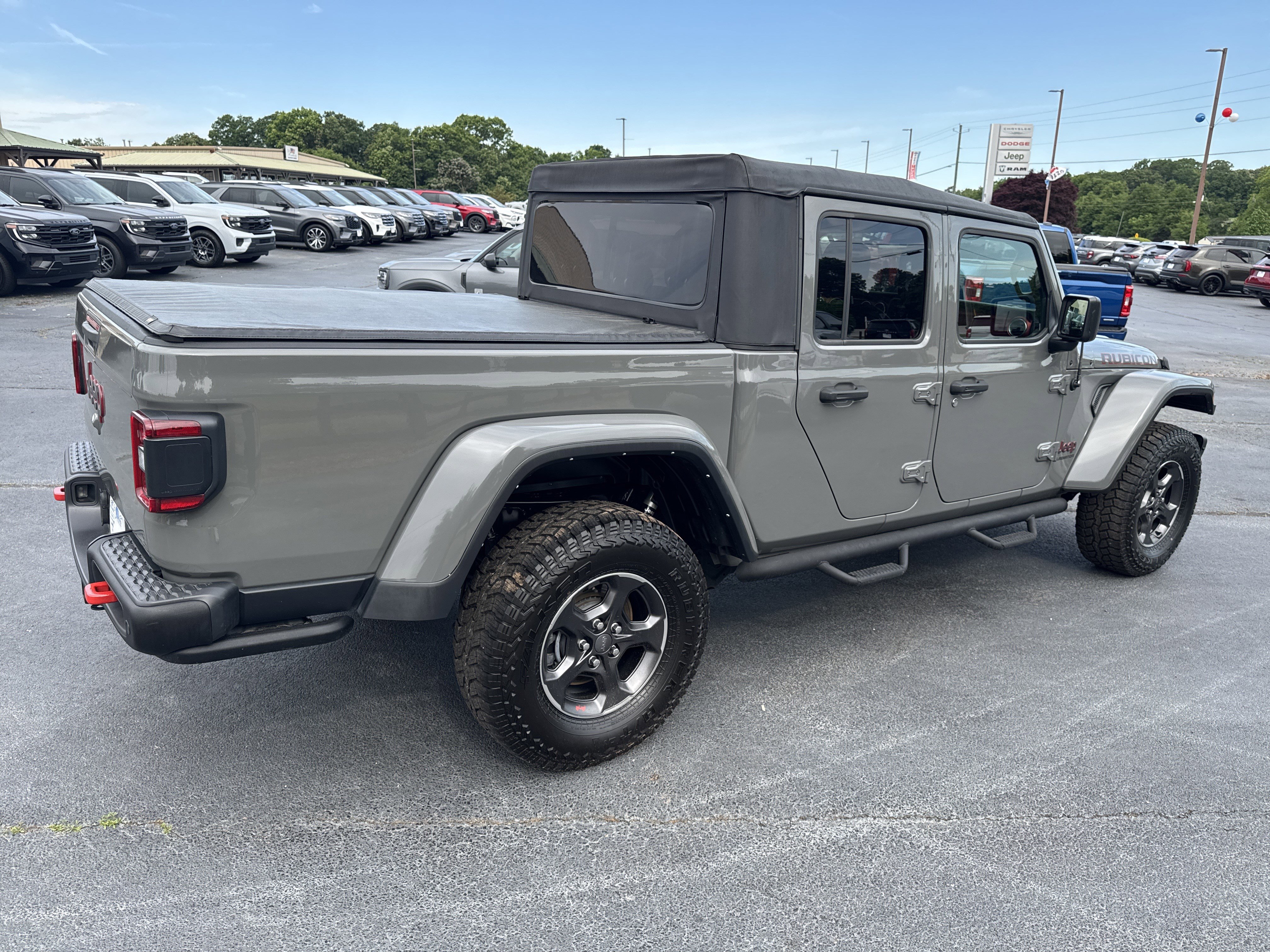 Used 2021 Jeep Gladiator Rubicon AWD/4WD image 5