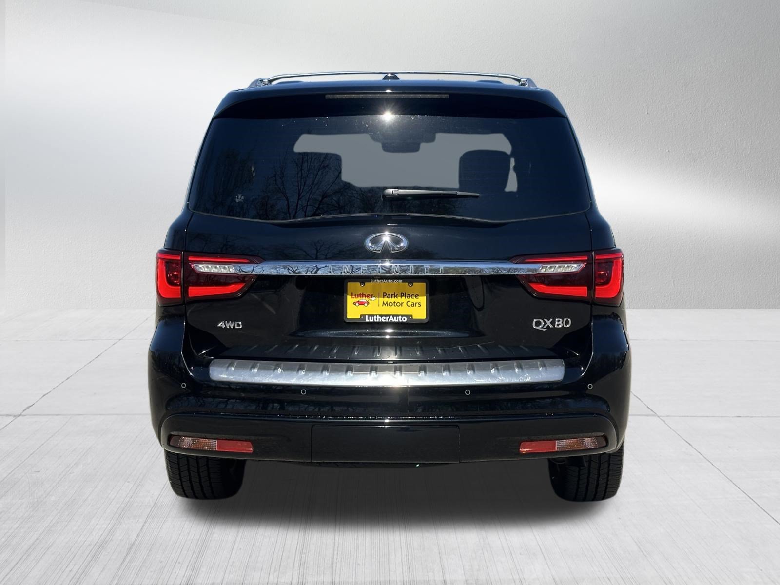 Used 2021 INFINITI QX80 Sensory w/ All-Season Package AWD/4WD image 6