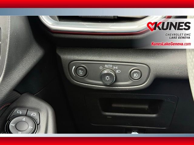 Used 2023 Chevrolet TrailBlazer RS w/ Sun and Liftgate Package image 45