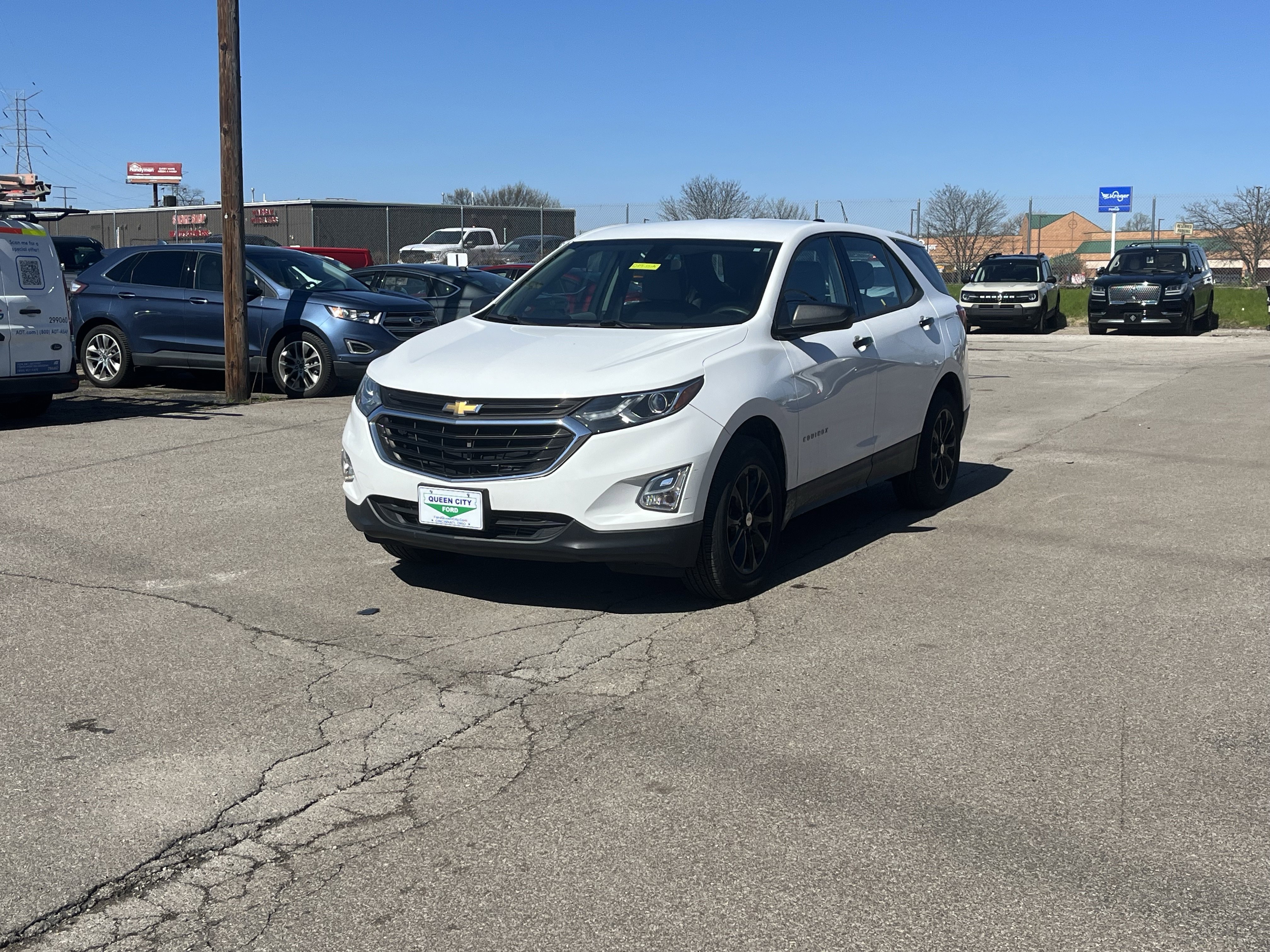 Used 2018 Chevrolet Equinox LS image 3