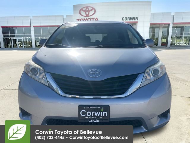 Used 2011 Toyota Sienna LE w/ Towing Pkg image 8