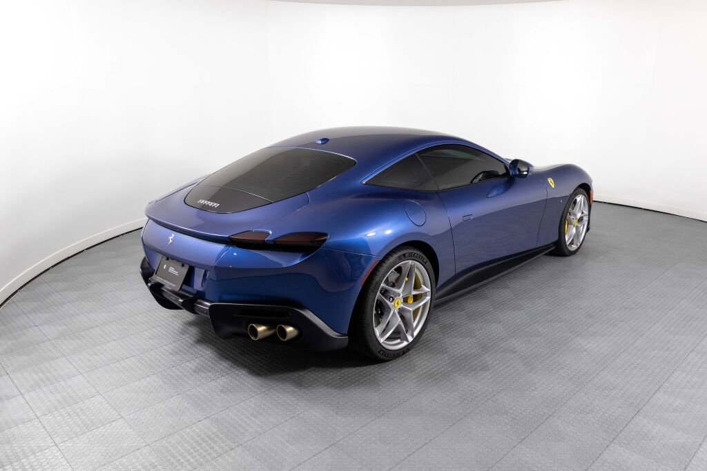 Certified 2021 Ferrari Roma image 2