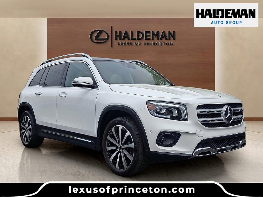 Used 2022 Mercedes-Benz GLB 250 4MATIC image 1