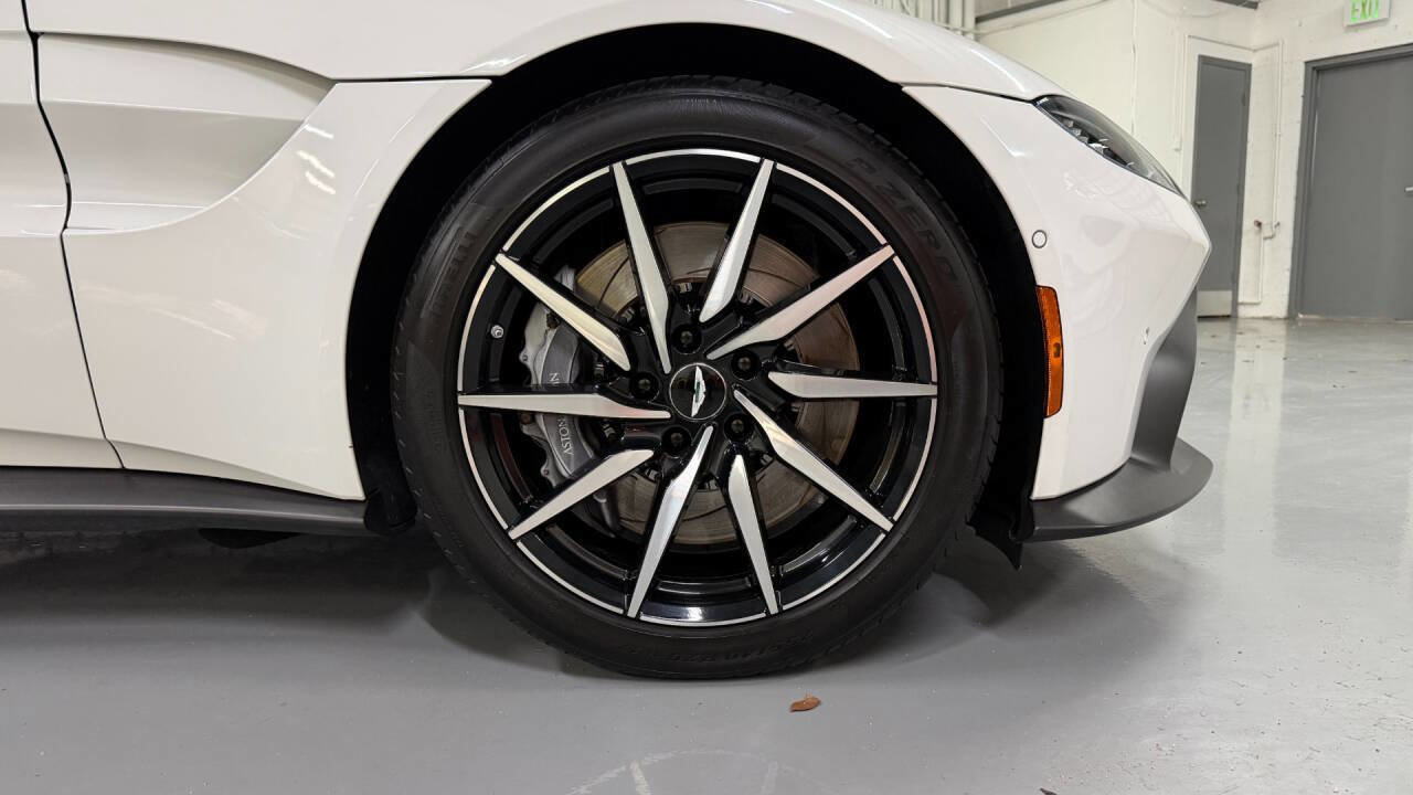 Used 2019 Aston Martin V8 Vantage Coupe RWD image 33