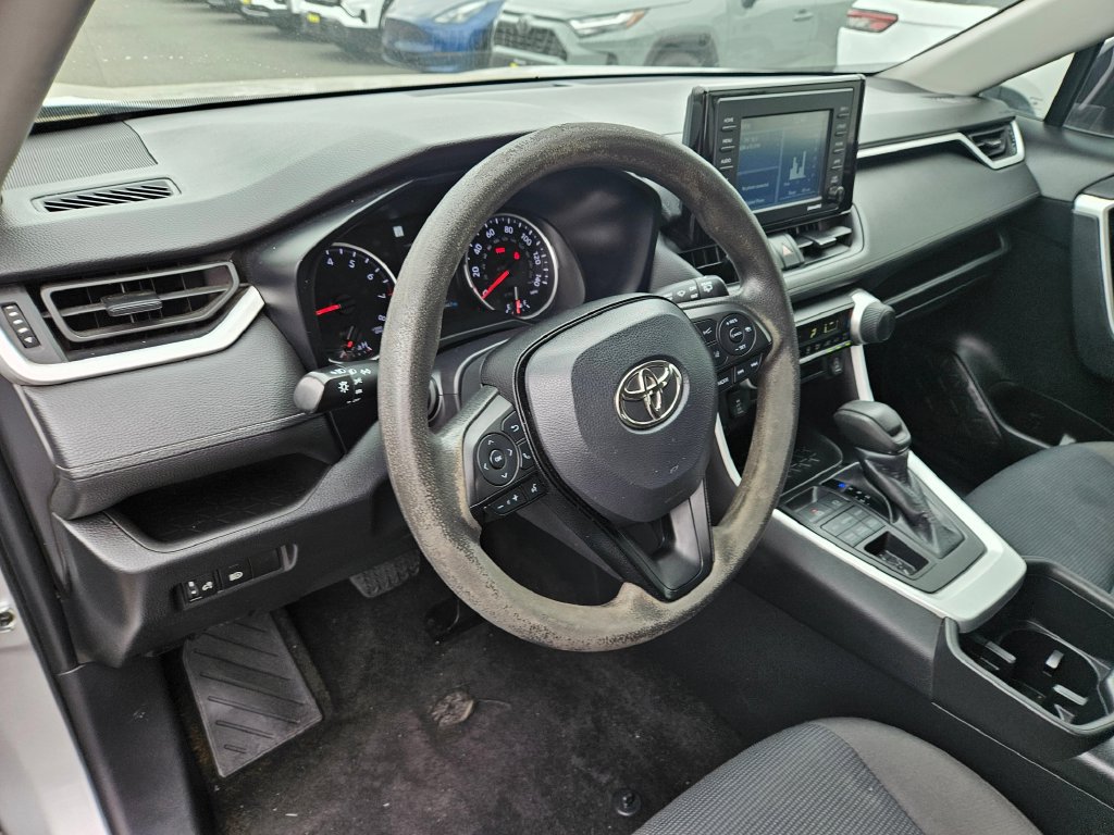 Used 2022 Toyota RAV4 LE AWD/4WD image 19