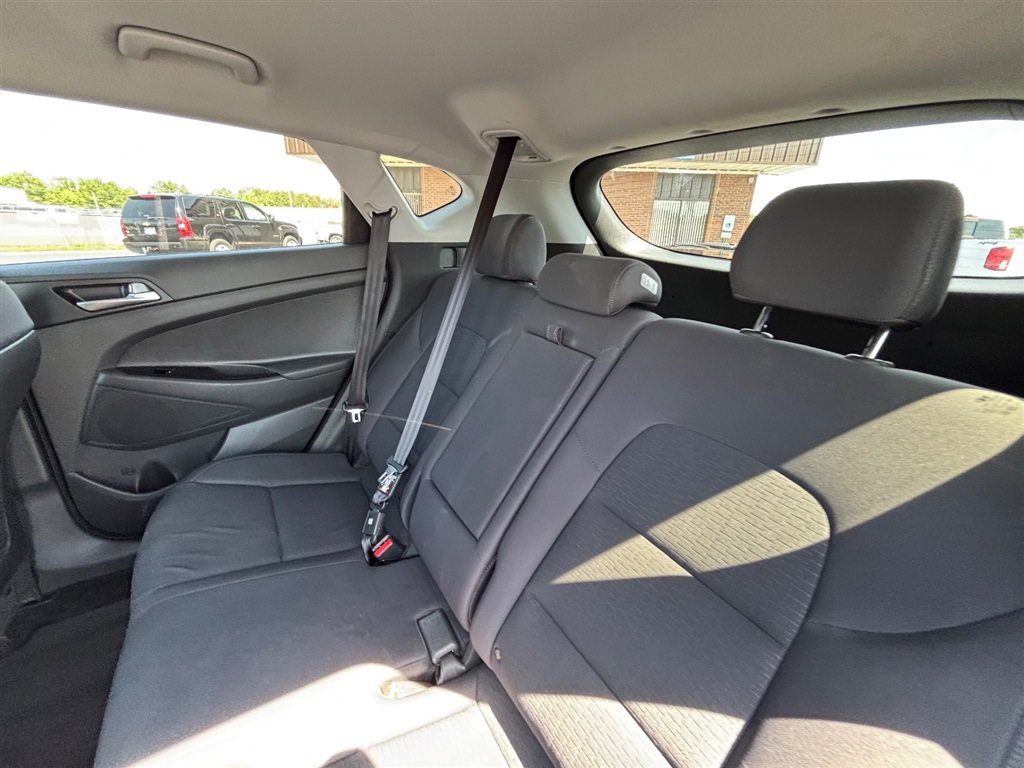Used 2019 Hyundai Tucson SE w/ Cargo Package AWD/4WD image 17