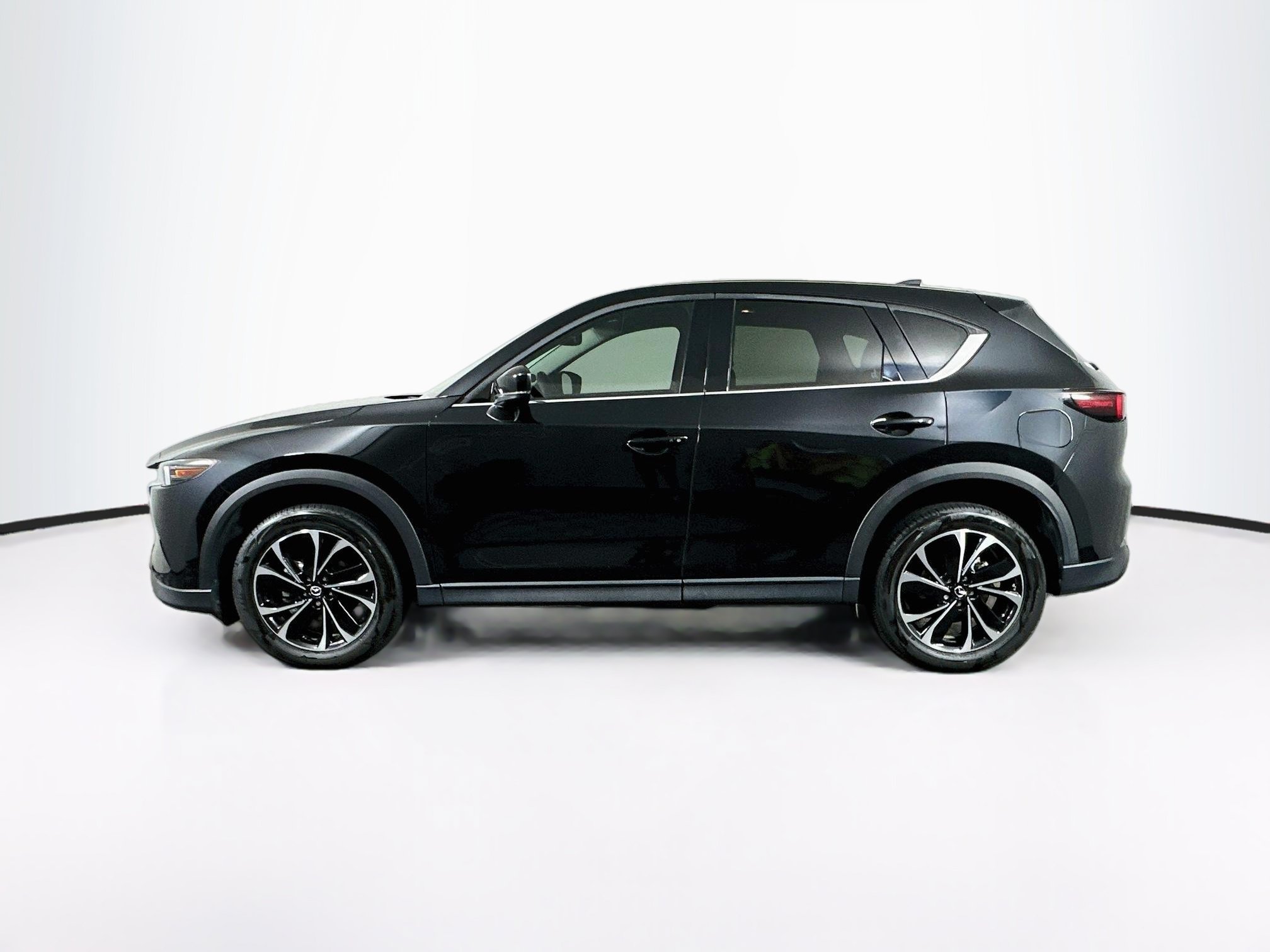 Used 2022 MAZDA CX-5 AWD 2.5 S w/ Premium Package image 4