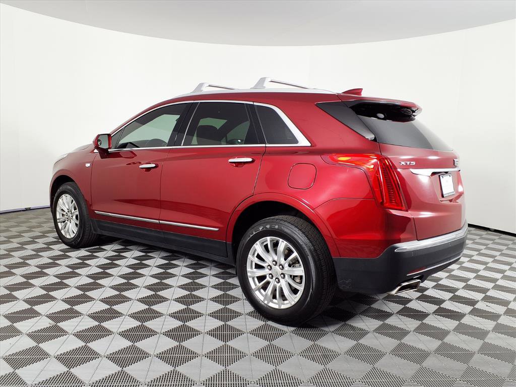 Used 2019 Cadillac XT5 FWD image 6
