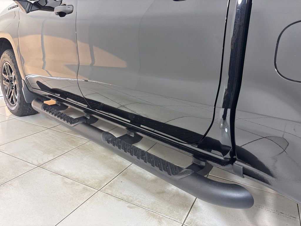 Used 2024 Chevrolet Silverado 1500 Custom w/ Turbomax Blackout Package image 28