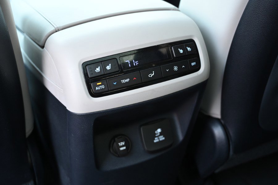 Used 2023 Hyundai Palisade Calligraphy image 22