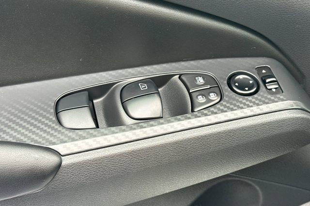 Used 2025 Nissan Altima 2.5 S image 12