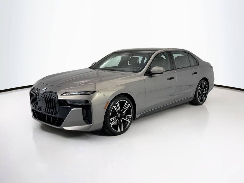 Used 2023 BMW 760i xDrive AWD/4WD image 1