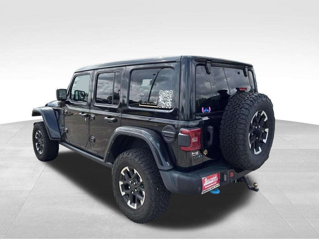 Used 2024 Jeep Wrangler Unlimited Rubicon 4xe AWD/4WD image 3