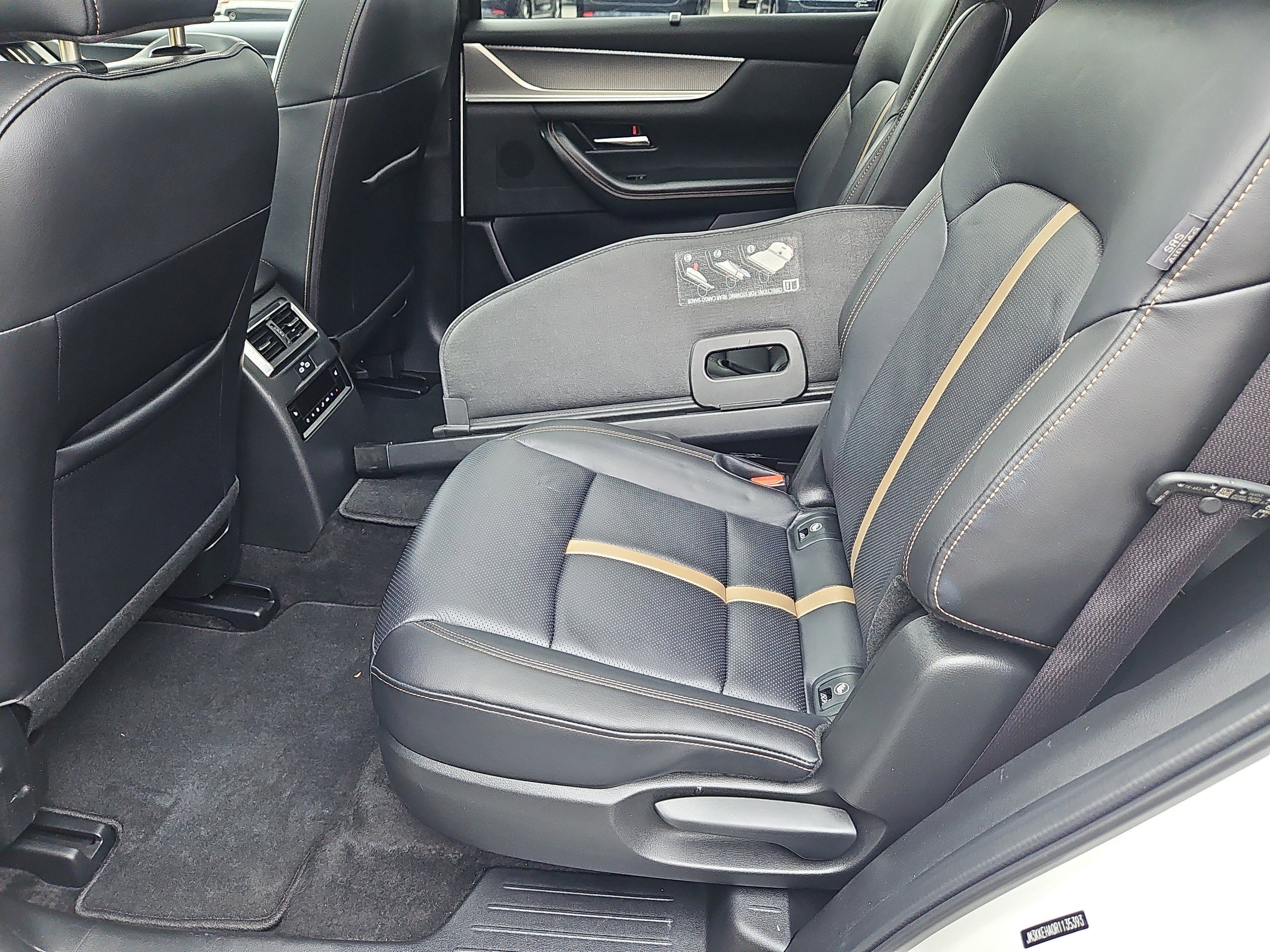 Certified 2024 MAZDA CX-90 Plug-In Hybrid w/ Premium Plus image 37