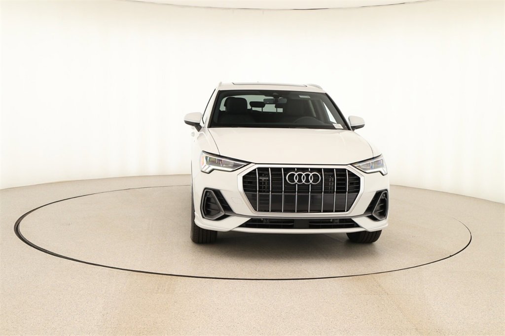New 2025 Audi Q3 2.0T Premium image 11