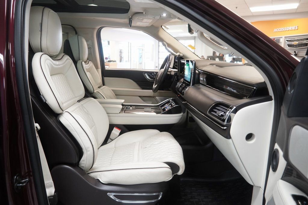 Used 2018 Lincoln Navigator Black Label image 40