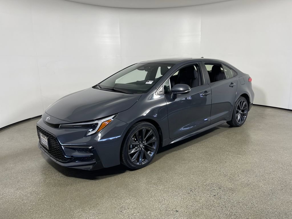 Used 2023 Toyota Corolla SE w/ SE Premium Package FWD image 7