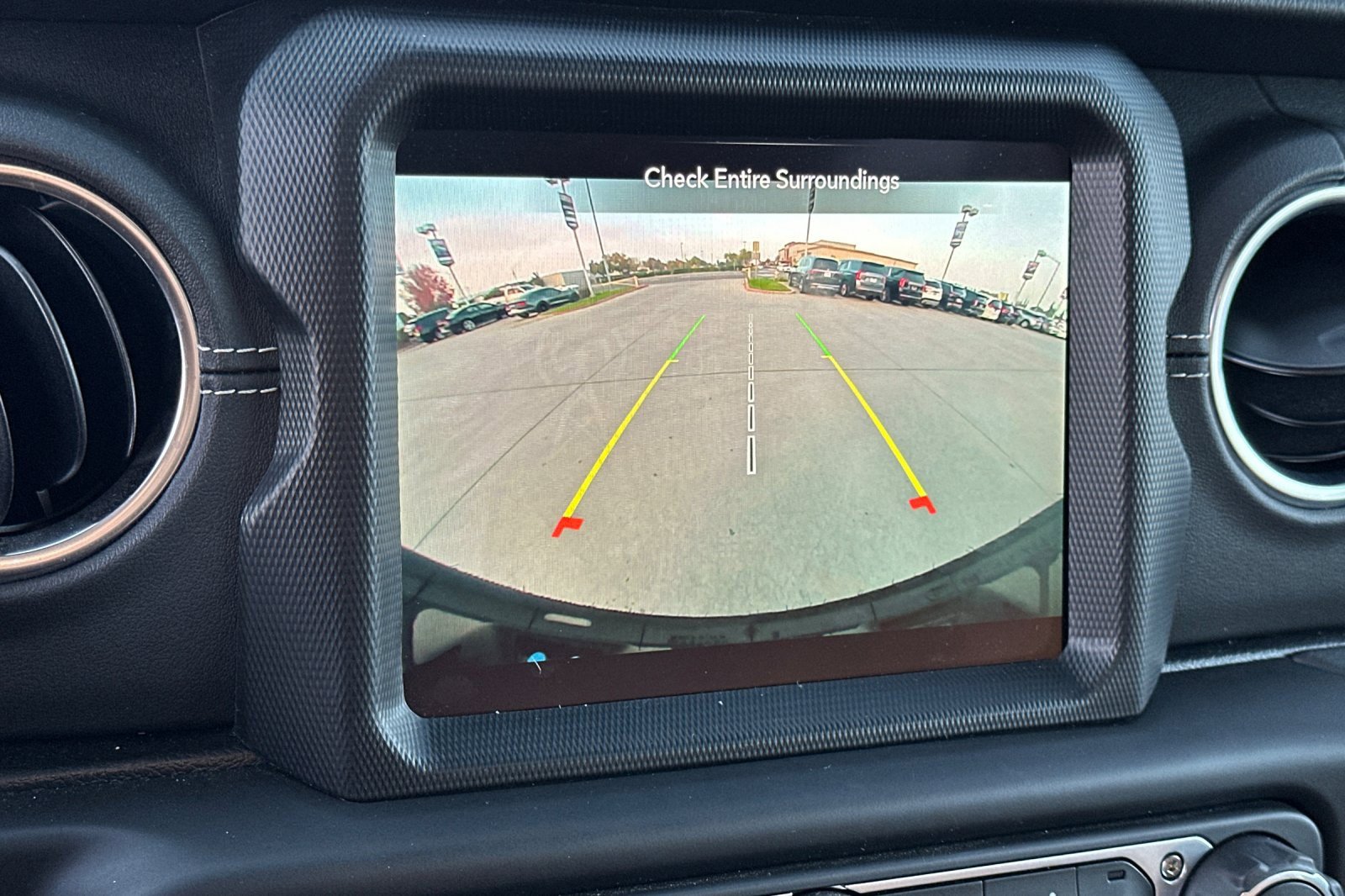 Used 2022 Jeep Wrangler Unlimited Sahara w/ Safety Group image 20