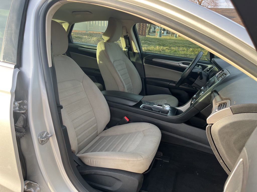 Used 2019 Ford Fusion S image 20