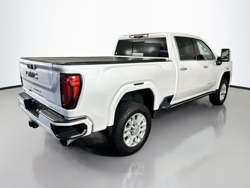 Used 2023 GMC Sierra 3500 Denali w/ Denali Ultimate Package AWD/4WD image 7