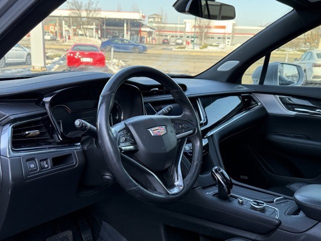 Used 2020 Cadillac XT6 Premium Luxury image 11